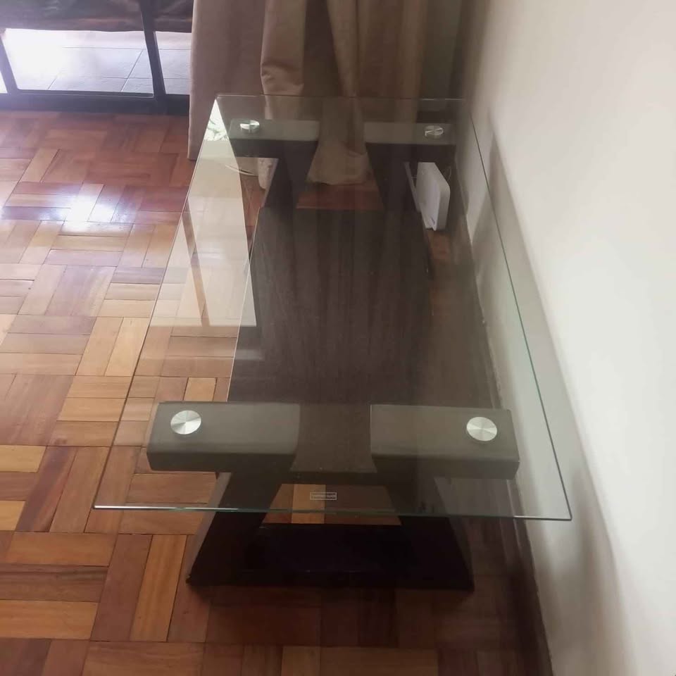 Glass Coffee Table detail 3